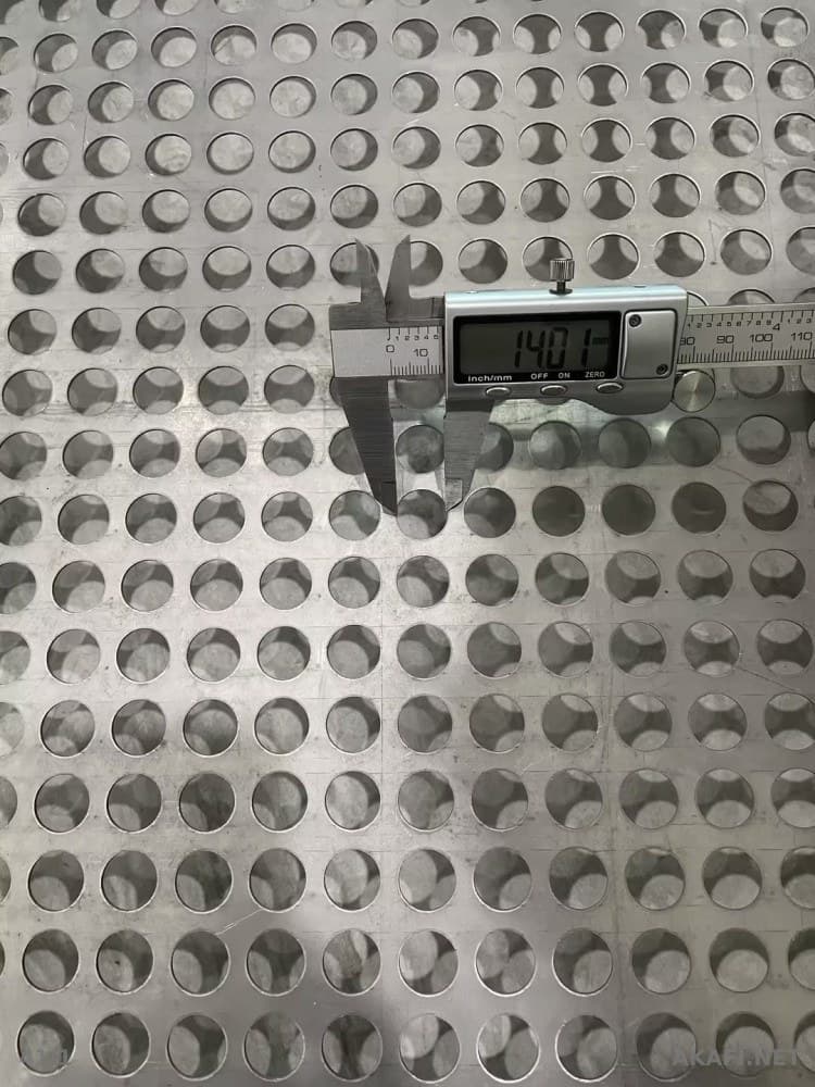 À vendre : tôles perforées